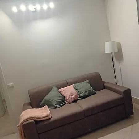 Apartment House Magie 2 E 3 *