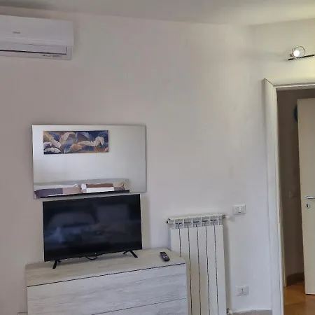 House Magie 2 E 3 Apartment Marco Simone